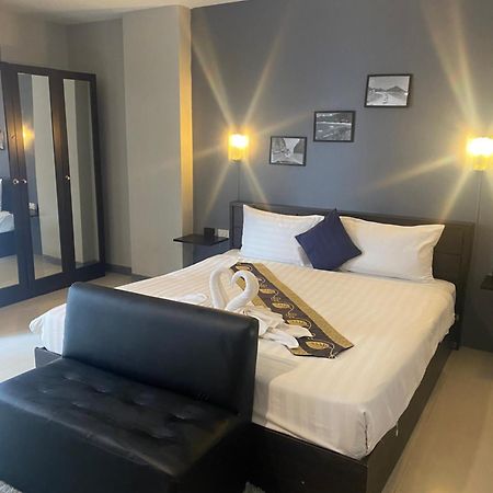 Holiday Home Patong Eksteriør bilde