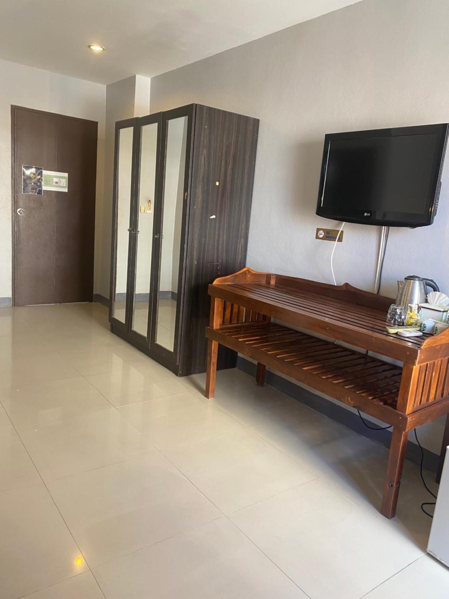 Holiday Home Patong Eksteriør bilde