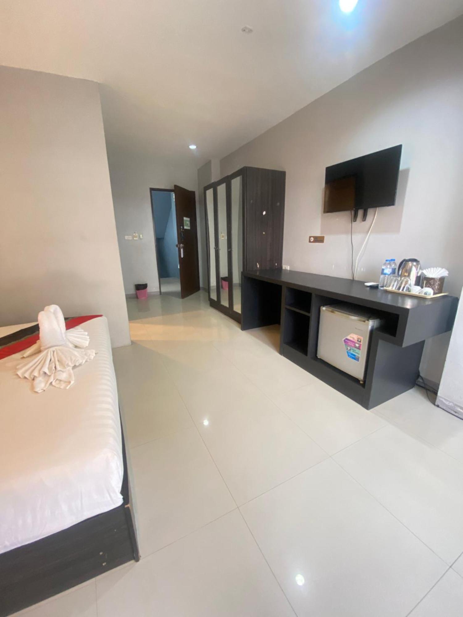 Holiday Home Patong Eksteriør bilde