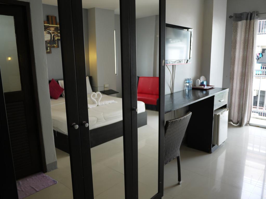 Holiday Home Patong Eksteriør bilde