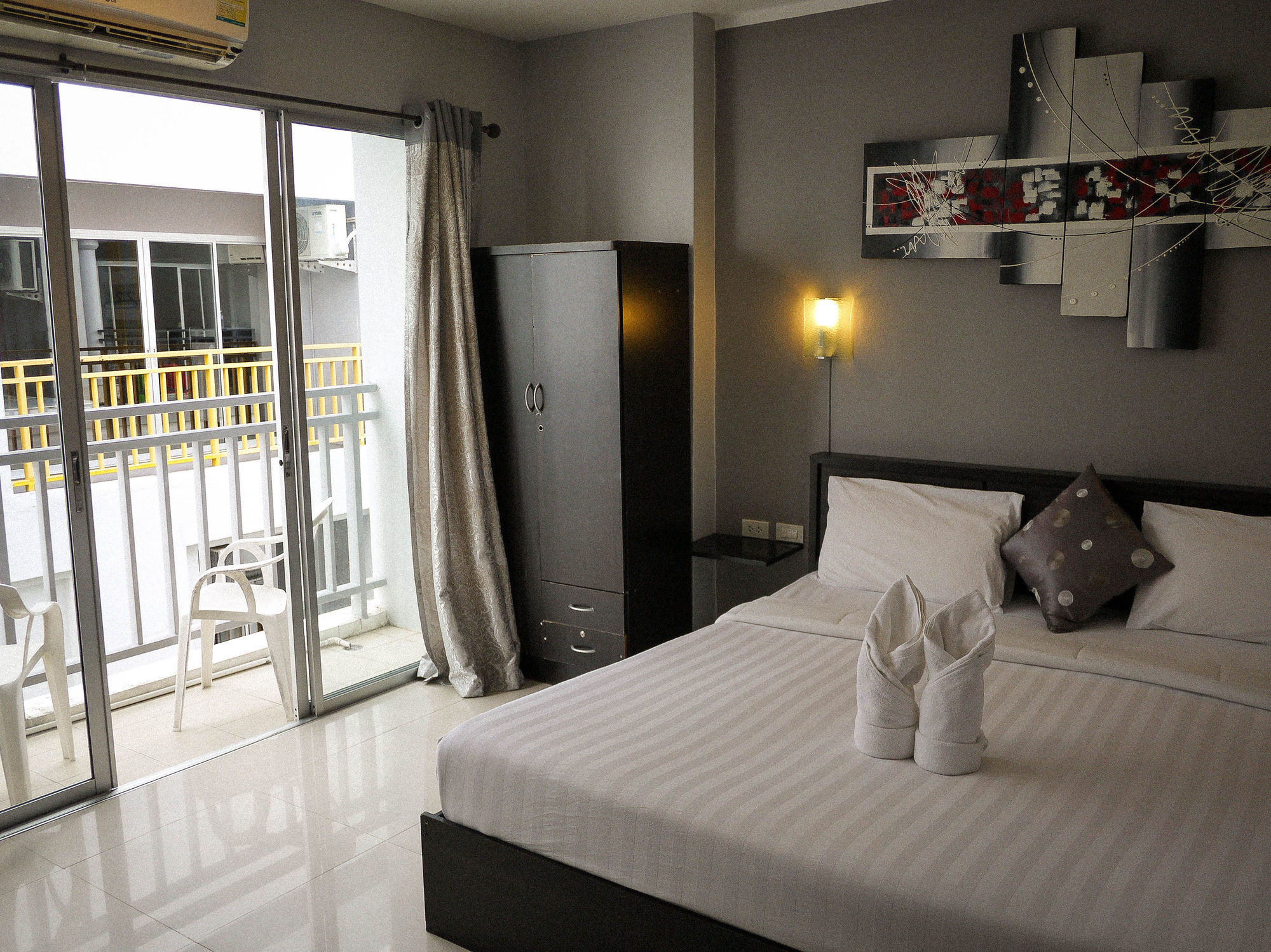 Holiday Home Patong Eksteriør bilde